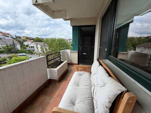 Wohnung zur Miete 900 € 3 Zimmer 80 m² 3. Geschoss Estenfeld Estenfeld 97230