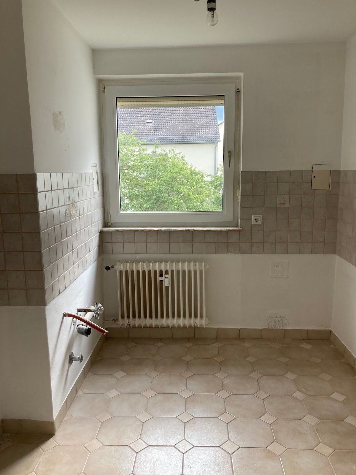 Wohnung zur Miete 450 € 3 Zimmer 68,3 m²<br/>Wohnfläche 2.<br/>Geschoss ab sofort<br/>Verfügbarkeit Gutleutstraße 21 Niedergirmes Wetzlar 35576