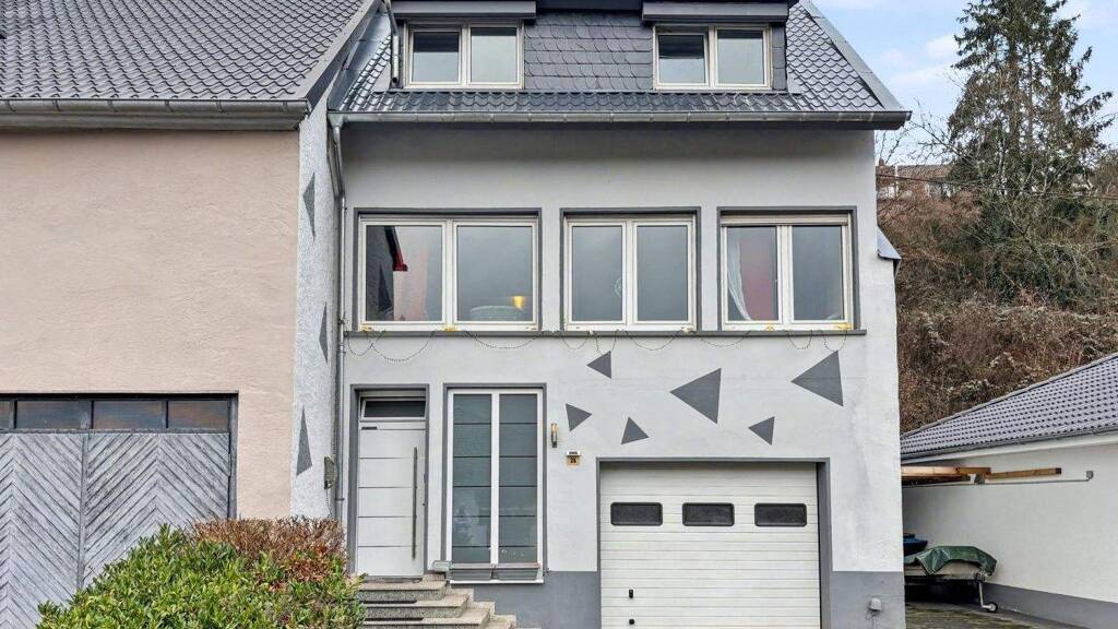 Reihenendhaus zum Kauf 197.000 € 5 Zimmer 148 m² 243 m² Grundstück Niederkail Landscheid 54526
