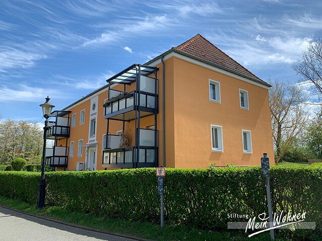 Wohnung zur Miete 317 € 2 Zimmer 52,5 m²<br/>Wohnfläche 1.<br/>Geschoss 01.02.2025<br/>Verfügbarkeit Schillerstr. 11 Meuselwitz Meuselwitz 04610