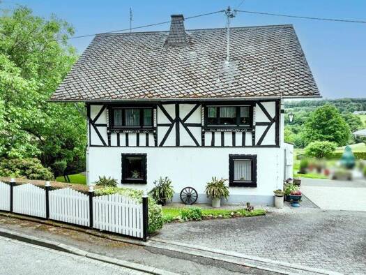 Einfamilienhaus zum Kauf 299.000 € 6 Zimmer 155 m² 840 m² Grundstück frei ab 01.05.2026 Frohnen Windhagen 53578