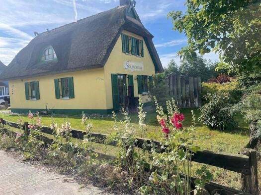 Haus zum Kauf als Kapitalanlage geeignet 479.000 € 3 Zimmer 100 m² 468 m² Grundstück Glowe 18551