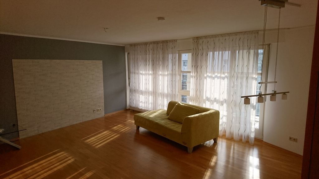 Wohnung zur Miete 700 € 3,5 Zimmer 85 m²<br/>Wohnfläche ab sofort<br/>Verfügbarkeit Herbststr Südoststadt Heilbronn 74072