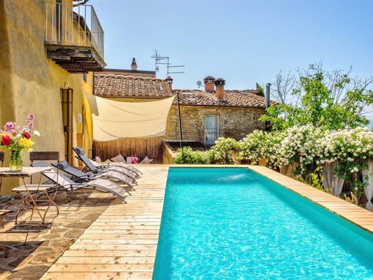 Haus zum Kauf 1.800.000 € 317 m² 490 m² Grundstück Arezzo 52100