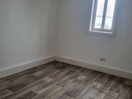 Terrassenwohnung zur Miete 1.175 € 4,5 Zimmer 110 m² Geschoss 2/3 frei ab 01.04.2026 Zell a. Main 97299