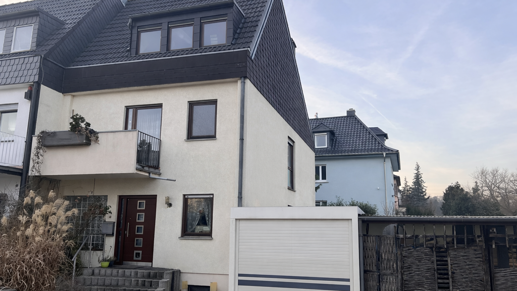 Reihenendhaus zum Kauf 690.000 € 6 Zimmer 151 m² 326 m² Grundstück Offenbach am Main Offenbach 63069