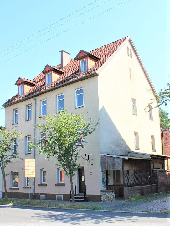 Haus zum Kauf 395.000 € 16 Zimmer 390 m²<br/>Wohnfläche 280 m²<br/>Grundstück 01.09.2025<br/>Verfügbarkeit Westvorstadt Weimar 99423