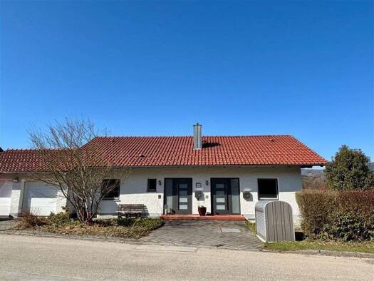 Haus zum Kauf 590.000 € 12 Zimmer 210 m² 960 m² Grundstück Lalling Lalling , Niederbay 94551