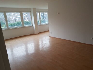 Büro-/Praxisfläche zur Miete provisionsfrei 10 € 3 Zimmer 84 m² Bürofläche Hanielstr. 36 - 38 Hochheide Duisburg 47198