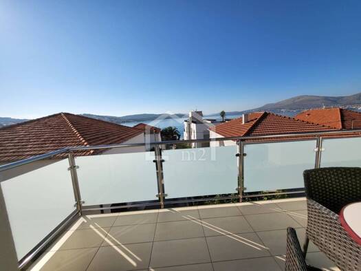 Einfamilienhaus zum Kauf 1.250.000 € 13 Zimmer 400 m² Okrug Gornji, Okrug Donji Okrug 21223