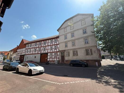 Mehrfamilienhaus zum Kauf als Kapitalanlage geeignet 349.000 € 1.091 m² 681 m² Grundstück Eschwege Eschwege 37269