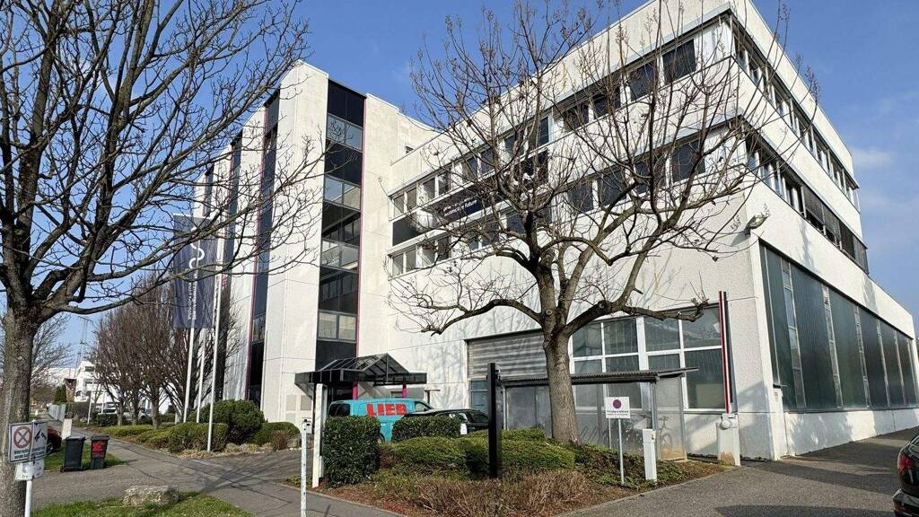 Lagerhalle zur Miete 1.051 m² Lagerfläche teilbar ab 443 m² Neckarsulm 74172