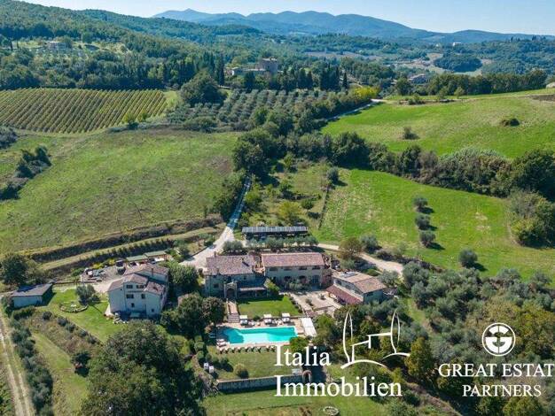 Bauernhaus zum Kauf 1.490.000 € 24 Zimmer 730 m² 18.000 m² Grundstück Todi 06059