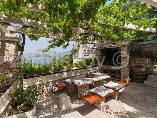 Einfamilienhaus zum Kauf 795.000 € 15 Zimmer 322 m² 453 m² Grundstück Omiš 21310