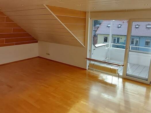 Wohnung zur Miete 1.200 € 4 Zimmer 95 m² Geschoss 2/3 frei ab sofort Langensteinbach Karlsbad 76307