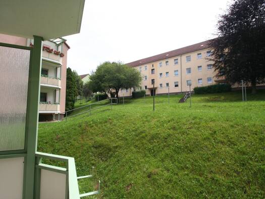 Wohnung zur Miete - Erstbezug 383 € 3 Zimmer 59,3 m² 1. Geschoss frei ab sofort Ernst-Thälmann-Siedlung 34 Hohenstein-Ernstthal 09337