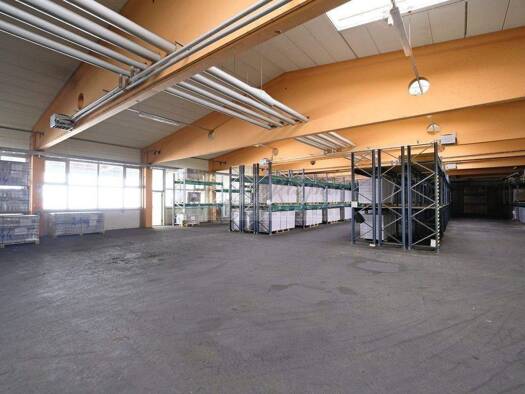 Halle/Industriefläche zur Miete 1.800 m² Lagerfläche teilbar von 700 m² bis 1.100 m² Neumarkt Neumarkt in der Oberpfalz 92318