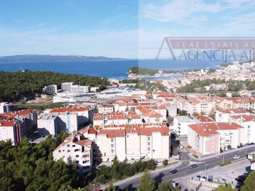 Wohn- und Gewerbegrundstück zum Kauf 225.000 € Makarska 21300
