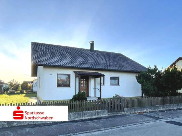 Einfamilienhaus zum Kauf 298.000 € 4 Zimmer 92 m² 834 m² Grundstück Schwenningen 89443