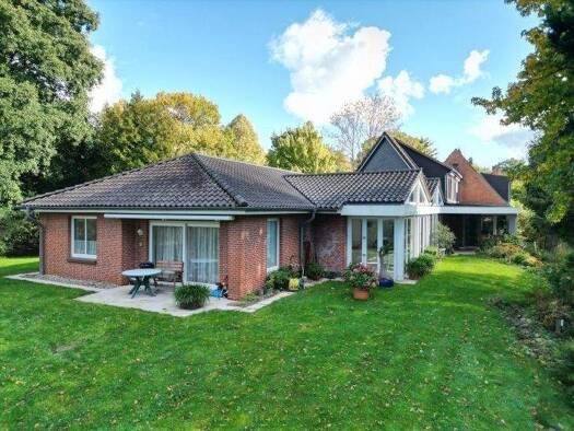 Einfamilienhaus zum Kauf 529.000 € 8 Zimmer 415 m² 2.115 m² Grundstück Schafstedt 25725