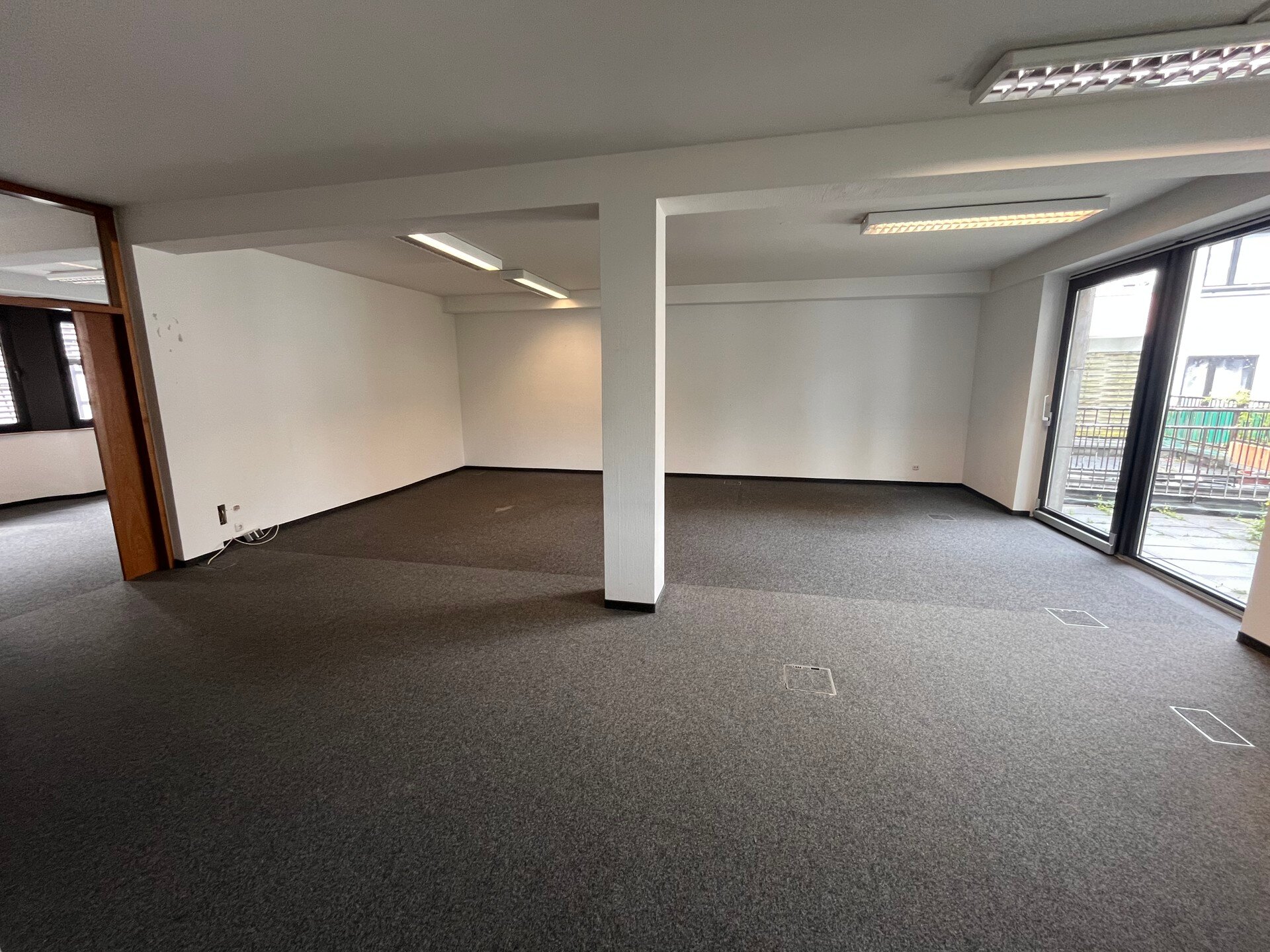 Bürogebäude zur Miete 1.300 € 3 Zimmer 105 m²<br/>Bürofläche Wahllokal 61 Siegburg 53721