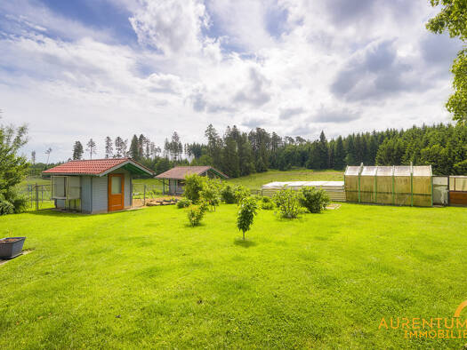 Einfamilienhaus zum Kauf 1.300.000 € 10 Zimmer 280 m² 16.681 m² Grundstück Kuglöd Eichendorf 94428
