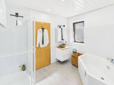 Einfamilienhaus zum Kauf 245.000 € 5 Zimmer 162 m² 206 m² Grundstück Oberöfflingen 54533