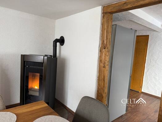 Doppelhaushälfte zum Kauf 185.000 € 5 Zimmer 106 m² 869 m² Grundstück Girkhausen Bad Berleburg 57319