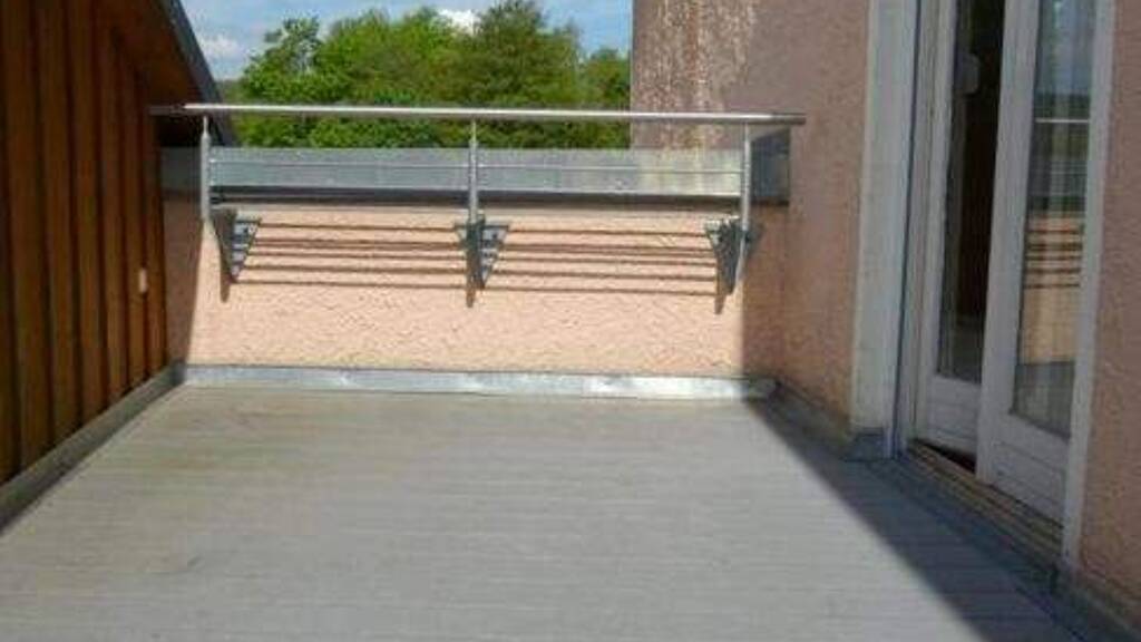 Wohnung zur Miete 850 € 4 Zimmer 127 m² Burglengenfeld 93133