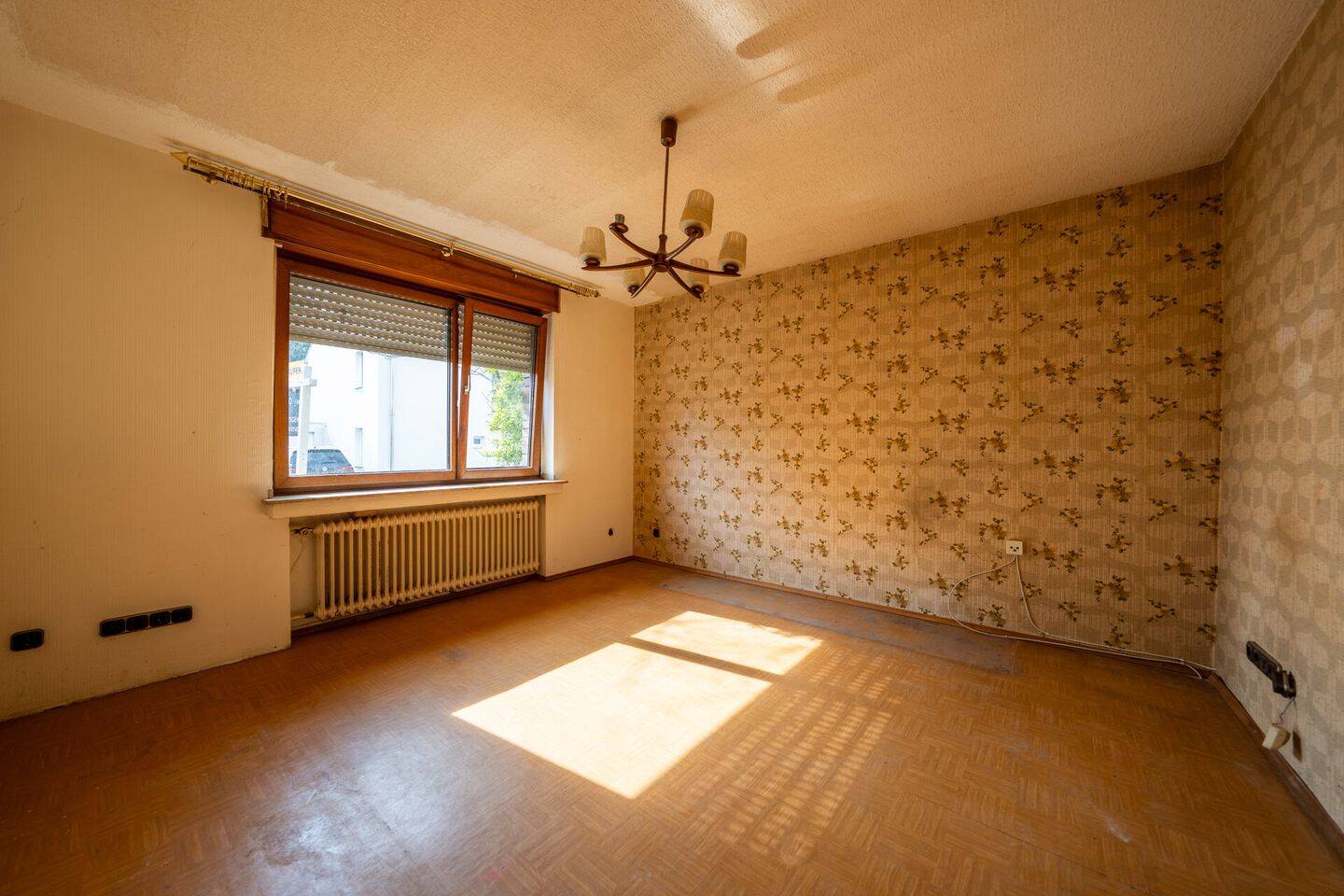 Immobilie in Jülich - Ihr neues Familienkapitel: Viel Platz, viel Licht und unendlich viele Möglichkeiten! - Bild 1