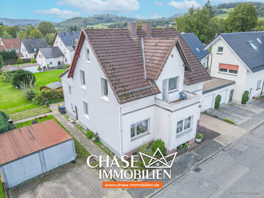 Doppelhaushälfte zum Kauf 170.000 € 5 Zimmer 104 m² 600 m² Grundstück Lügde 32676