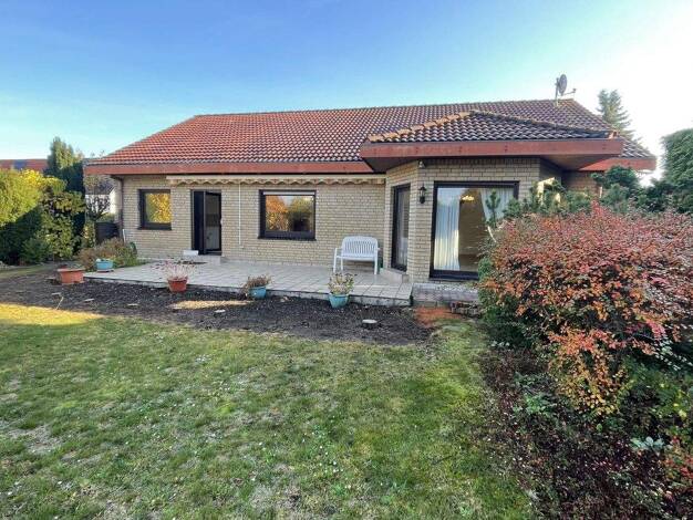 Bungalow zum Kauf 349.000 € 4 Zimmer 131 m² 706 m² Grundstück Schönebeck 39218