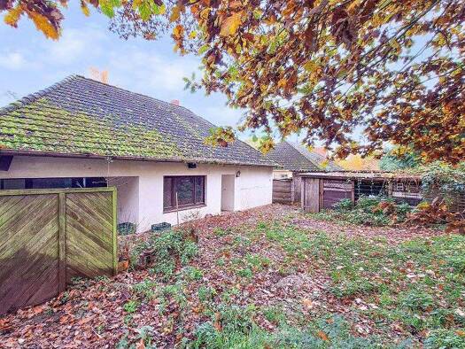 Einfamilienhaus zum Kauf 200.000 € 4 Zimmer 118 m² 2.066 m² Grundstück Kreuzkamp Ratekau 23626