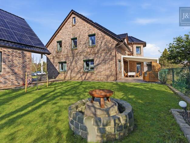 Einfamilienhaus zum Kauf 591.000 € 7,5 Zimmer 217 m² 640 m² Grundstück Sankt Michaelisdonn 25693
