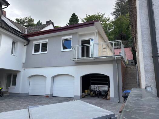 Garage zur Miete provisionsfrei 85 € Steinburgstraße 3 Unterdürrbach Würzburg 97080