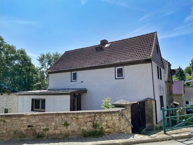 Einfamilienhaus zum Kauf 49.000 € 4 Zimmer 18 m² 1.969 m² Grundstück frei ab sofort Schmiedehausen 99518