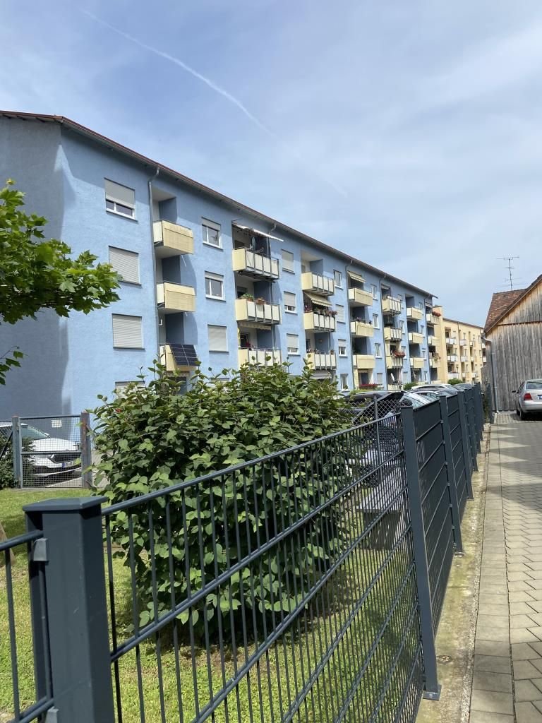 Wohnung zum Kauf 198.000 € 3 Zimmer 63 m²<br/>Wohnfläche 1.<br/>Geschoss Friedrichshafen - Mitte 2 Friedrichshafen 88045