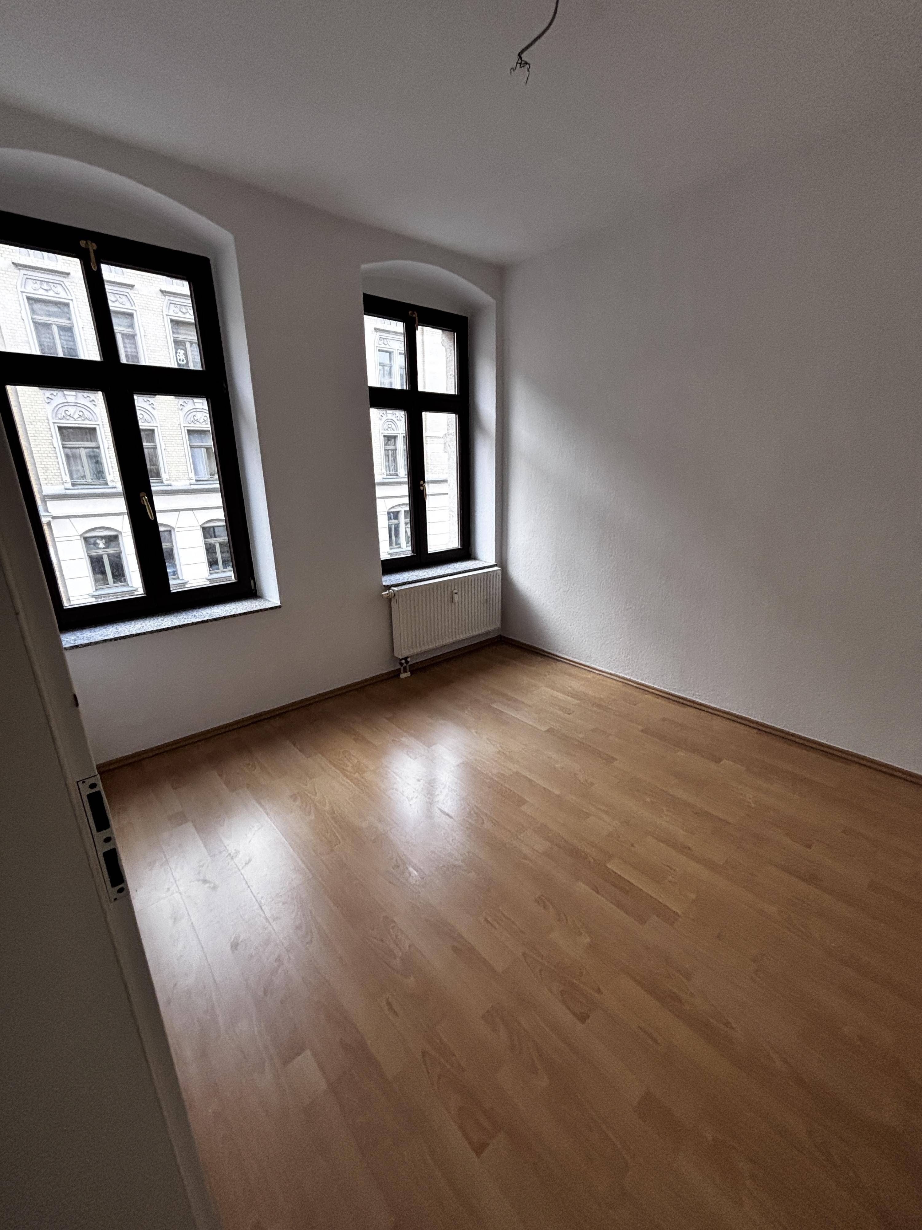 Leerstehende 3 Zimmer Wohnung auch für Eigennutzer geeignet – Dorotheenstr. 12, 9113 Chemnitz – Vorschaubild 3