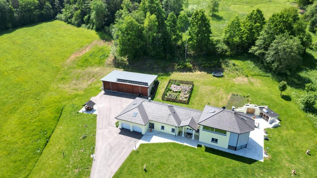 Einfamilienhaus zum Kauf 2.190.000 € 6 Zimmer 227 m² 62.809 m² Grundstück Litzelsdorf 7532