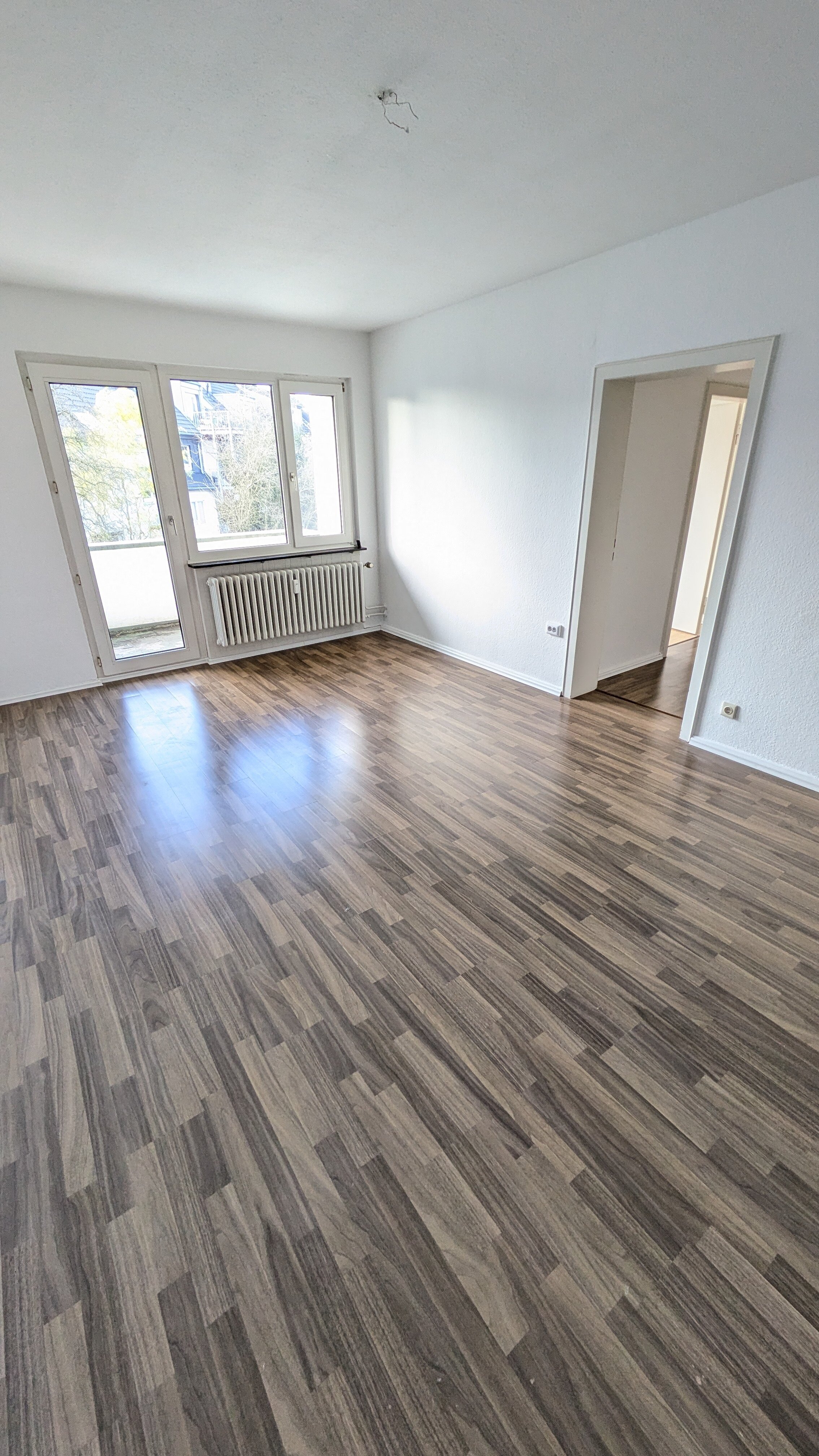 Wohnung zur Miete 630 € 3 Zimmer 73 m²<br/>Wohnfläche 3.<br/>Geschoss ab sofort<br/>Verfügbarkeit Gebhardtstr. 22 Holsterhausen Essen 45147