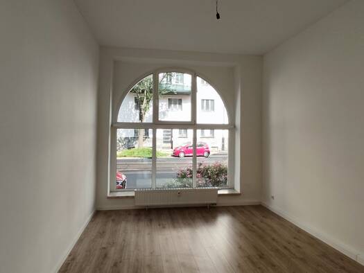 Wohnung zur Miete 280 € 2 Zimmer 48 m² EG Liebknechtstr. 23 Westend Plauen 08523