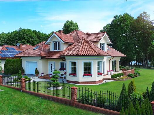 Einfamilienhaus zum Kauf 780.000 € 5 Zimmer 216 m² 1.331 m² Grundstück Neustettin 78-412