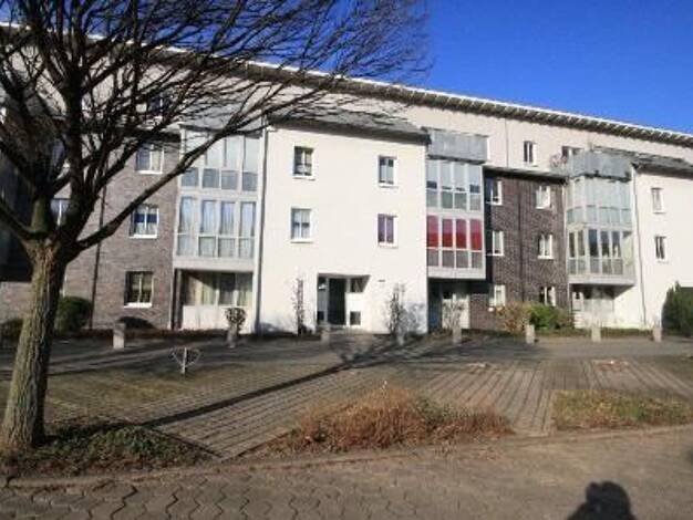 Wohnung zur Miete nur mit Wohnberechtigungsschein 374 € 3,5 Zimmer 63,1 m² 3. Geschoss frei ab 01.10.2026 Steinstraße 107 Voerde 46562