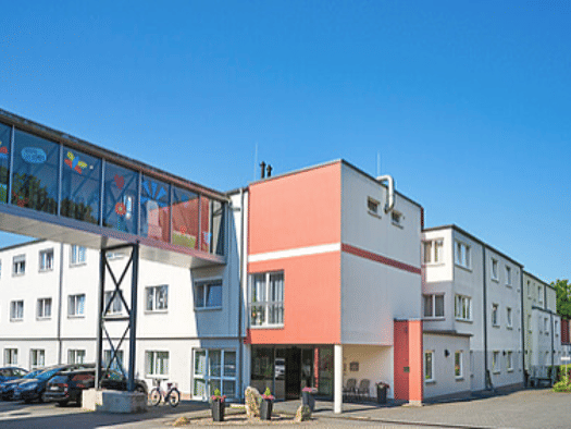 Wohnung zum Kauf 127.000 € 1,5 Zimmer 48,3 m² frei ab sofort Zwenkau Zwenkau 04442