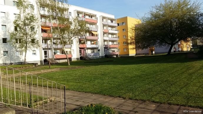 Wohnung zur Miete 415 € 3 Zimmer 67 m²<br/>Wohnfläche 1.<br/>Geschoss Gneisenauring Magdeburg 39130