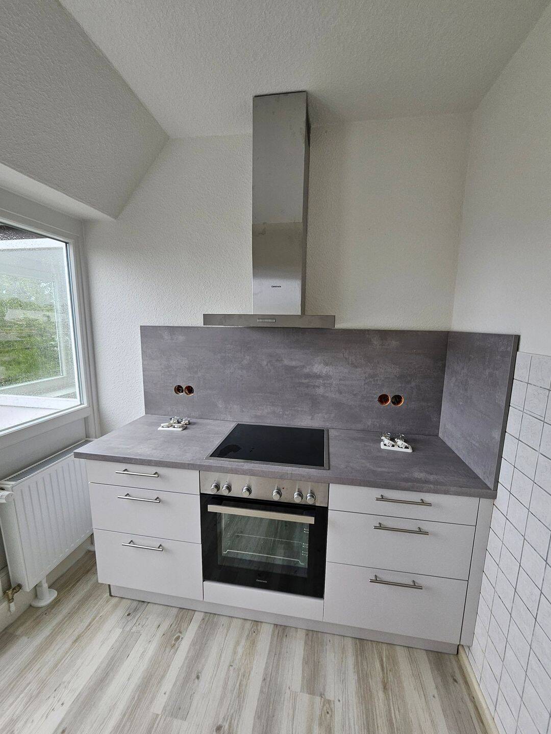 Renovierte DG-Wohnung mit Balkon in Wakenitznähe – Lübeck – Vorschaubild 8