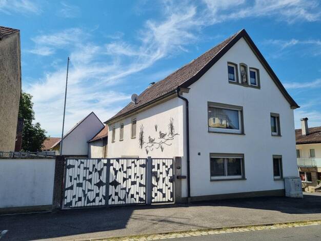 Einfamilienhaus zum Kauf 218.000 € 6 Zimmer 160 m² 540 m² Grundstück frei ab sofort Wonfurt Theres 97531