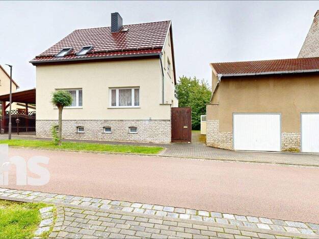 Einfamilienhaus zum Kauf provisionsfrei 120.000 € 10 Zimmer 120 m² 395 m² Grundstück Hermannstraße 5 Benndorf 06308