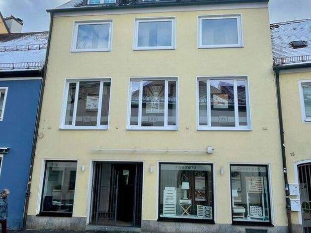 Stadthaus zum Kauf als Kapitalanlage geeignet 1.390.000 € 12 Zimmer 376 m² 346 m² Grundstück Weiden Weiden in der Oberpfalz 92637