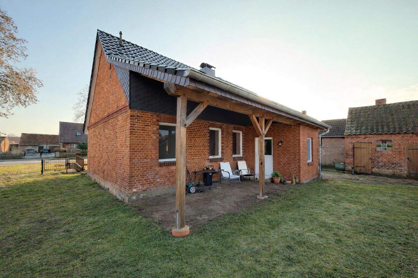 Immobilie in Neu Kaliß - Umfassend modernisiertes Einfamilienhaus (2020/21) mit sehr tiefem Grundstück - Bild 1